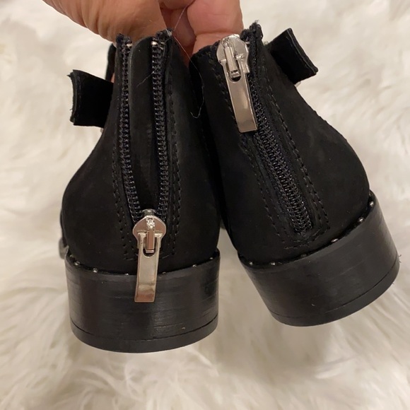 Steven by Steve Madden Cirsi Black Ankle Bootie - Picture 8 of 12